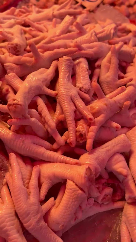 Chickens feet for sale